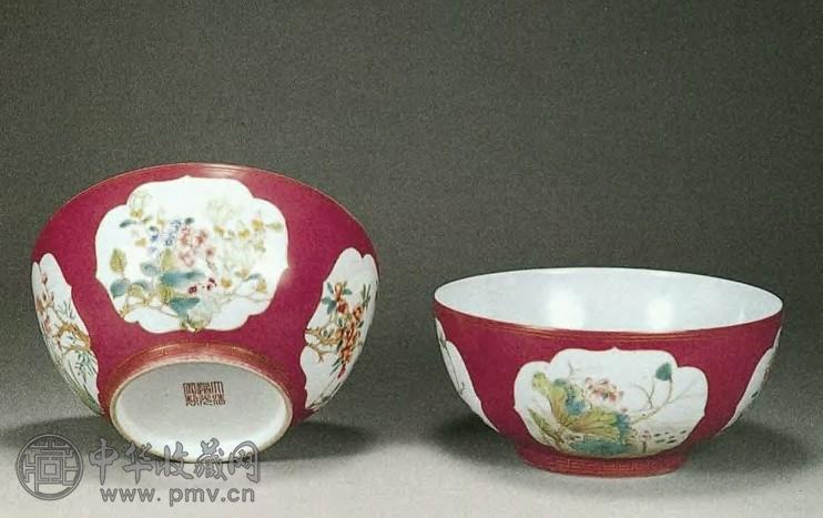 清 胭脂地开光四季花卉碗(2件)