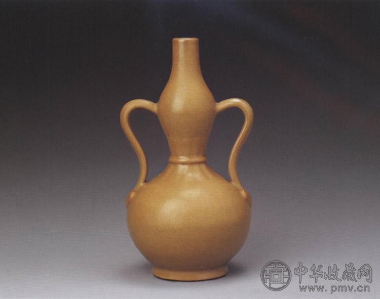 清道光 蟮鱼黄釉绶带葫芦瓶