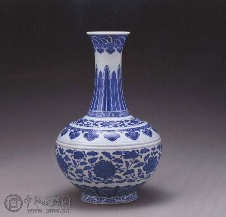 清道光 青花缠枝莲纹赏瓶