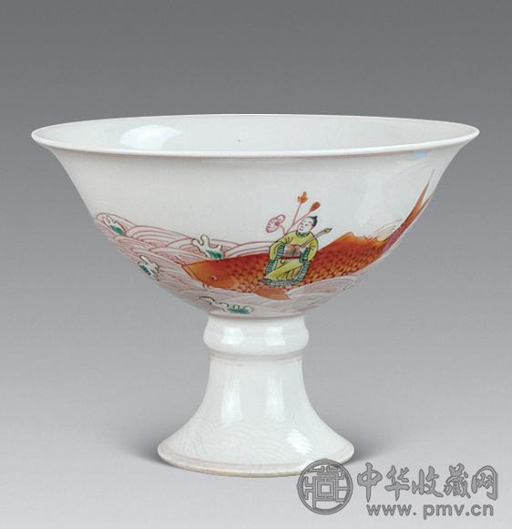 清 粉彩龙纹高足杯