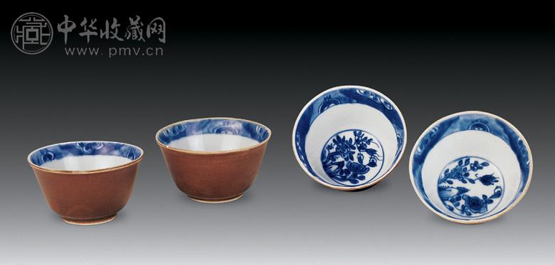 清早期 外酱釉内青花花卉纹杯