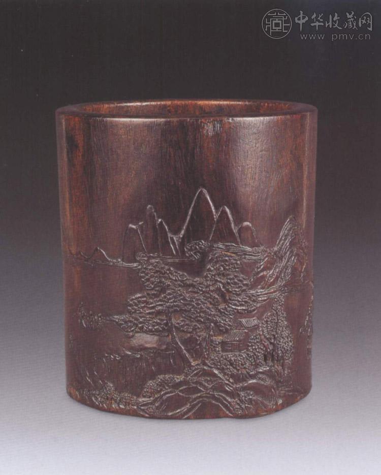 清中期 紫檀雕山水图笔筒