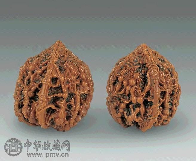 清 浮雕五毒纹核桃