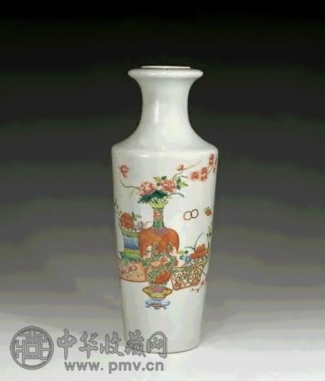 民国 粉彩博古花卉瓶