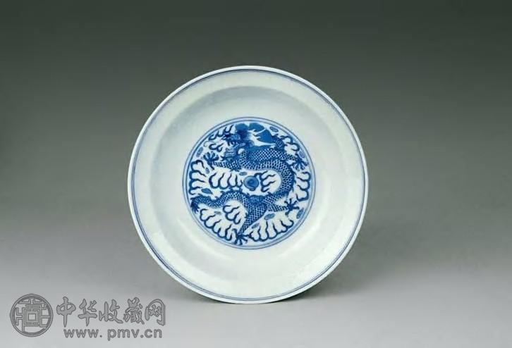 清宣统 青花龙纹折腰盘
