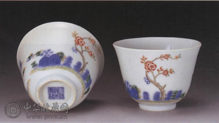 清道光 五彩花卉小杯(2件)