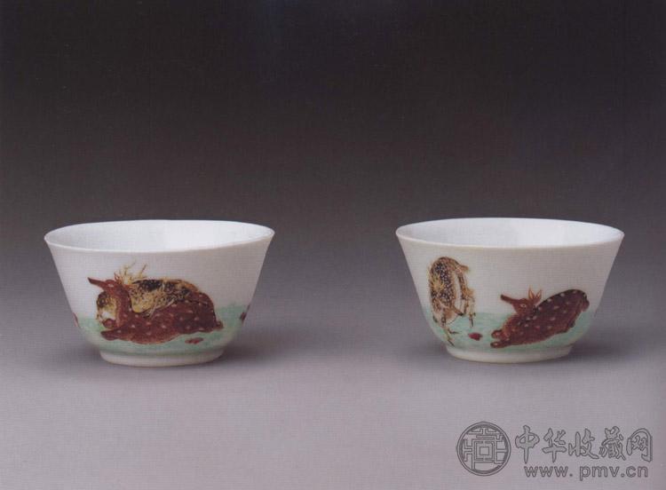 清雍正 粉彩双鹿纹杯(1对)