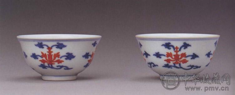 清道光 青花矾红花卉纹杯(1对)