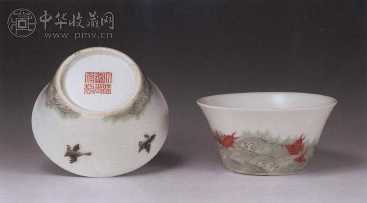 清道光 粉彩海水鱼雁杯(2件)