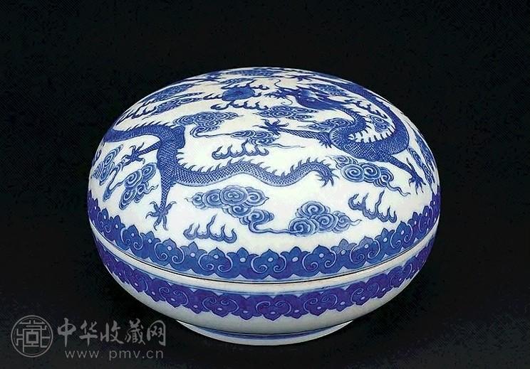 清光绪 青花龙纹捧盒