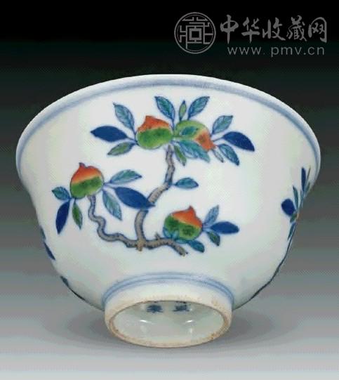 民国 斗彩三多纹压手杯