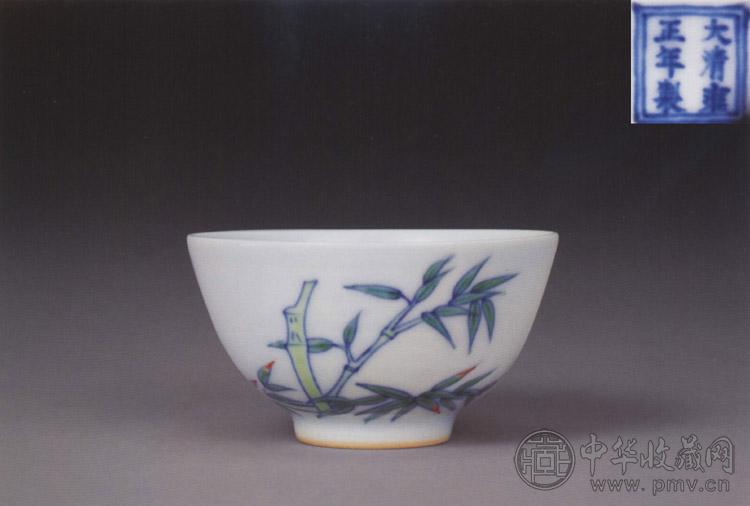 清雍正 斗彩竹纹小杯