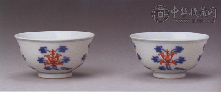 清雍正 青花矾红花卉纹杯(1对)