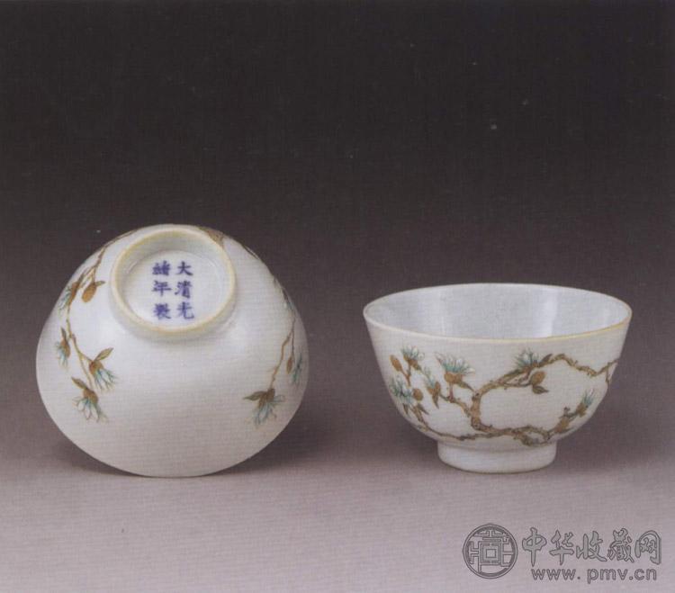 清光绪 粉彩玉兰花小杯(2件)