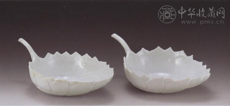 清光绪 白釉秋操杯(2件)