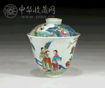 清嘉庆 粉彩人物盖杯