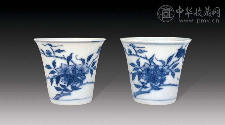 民国 青花花卉杯(2件)