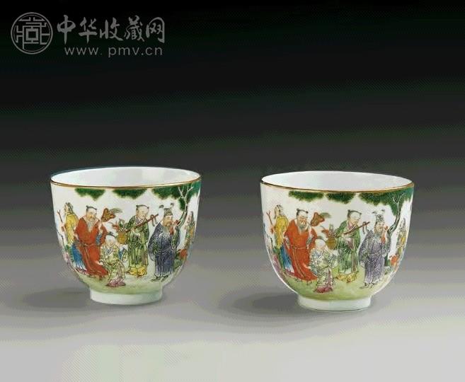 清嘉庆 粉彩群仙祝寿纹杯