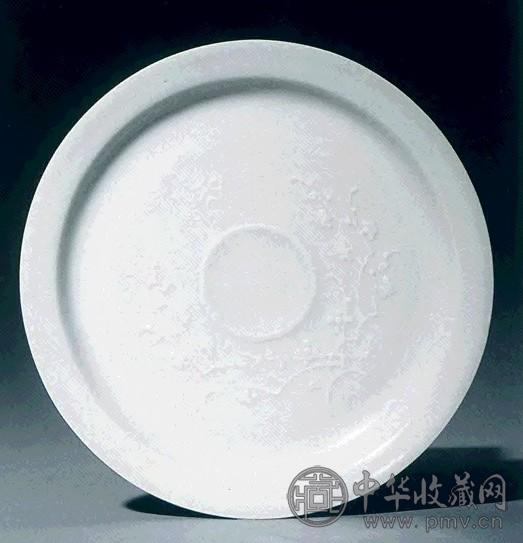 明成化 甜白釉堆梅花杯托