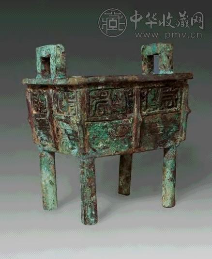 铜凤鸟纹方鼎