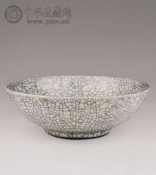 清雍正 哥釉大碗