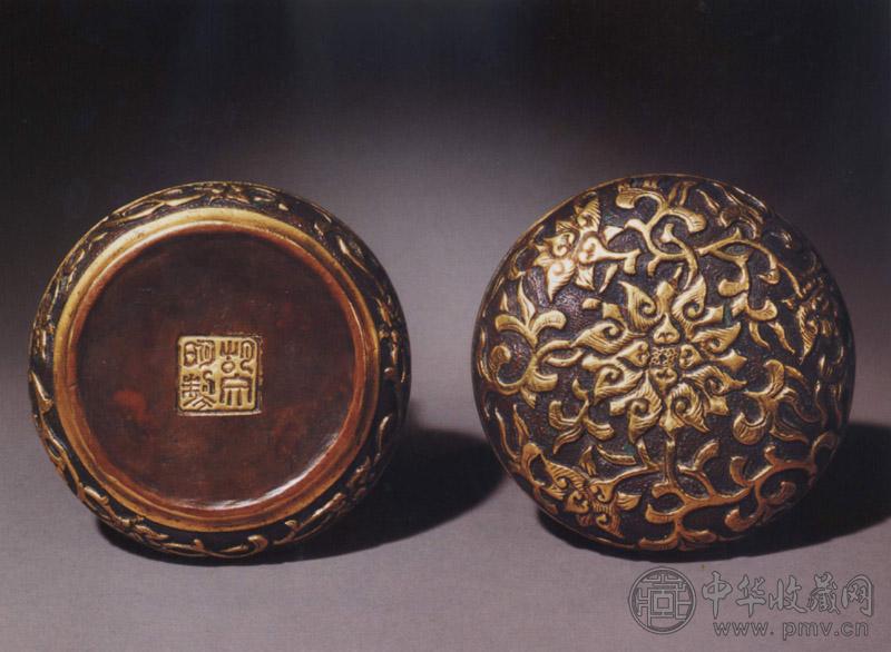 十七世纪 铜鎏金缠枝莲纹盖盒