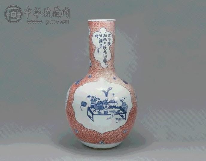 清乾隆 青花釉里红开光清供龙纹天球瓶