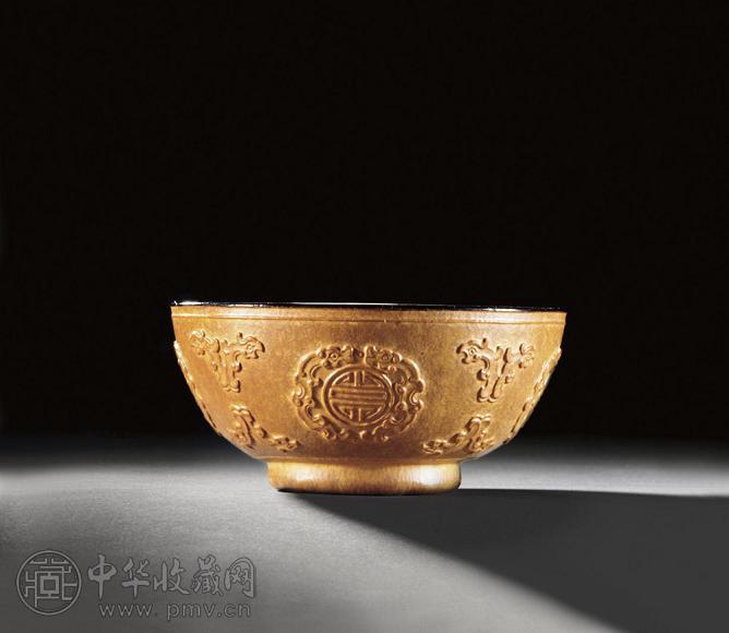 清康熙 葫芦印团寿纹盌