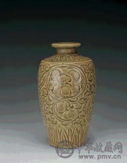 宋 耀州窑缠枝花卉纹瓶