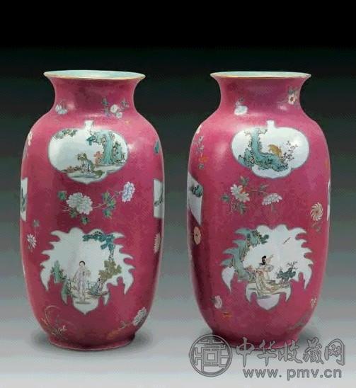清 胭脂红地轧道粉彩开光瓶(1对)