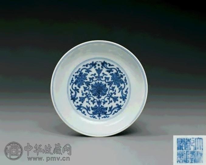 清乾隆 青花缠枝莲纹小盘