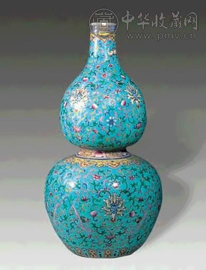 清 绿地勾莲葫芦瓶