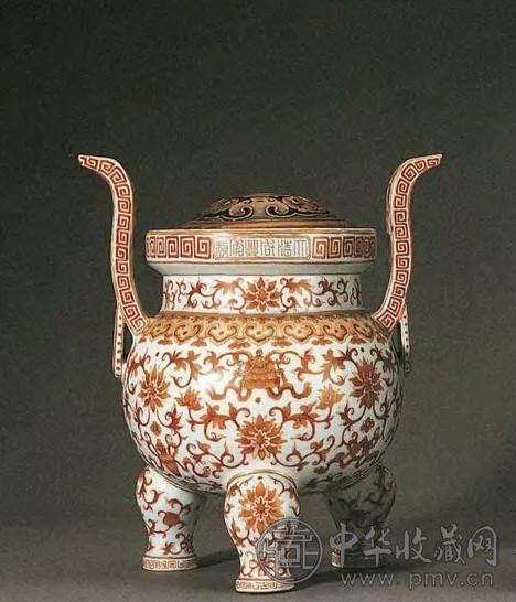 清咸丰 钒红花卉纹炉