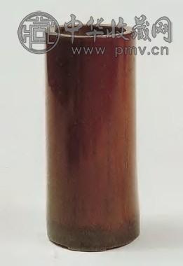 清末 雕芷岩款竹刻人物笔筒