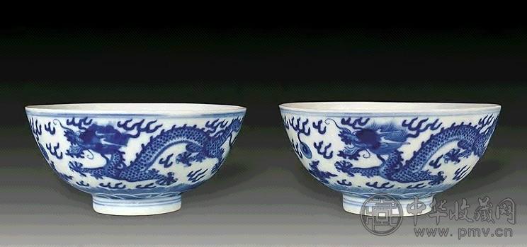 清光绪 青花双龙戏珠纹碗(1对)