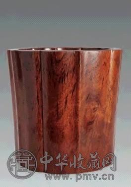 清 黄花梨葵花形笔筒