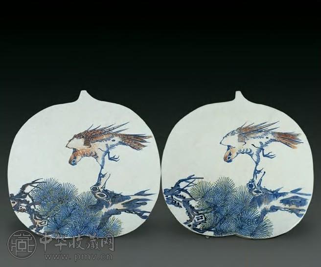 清 青花釉里红松鹰图瓷板