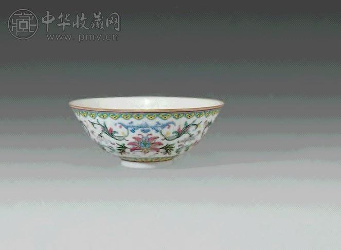 清光绪 粉彩缠枝花卉碗