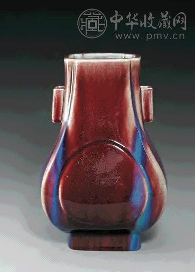 清乾隆 均红窑变釉贯耳瓶