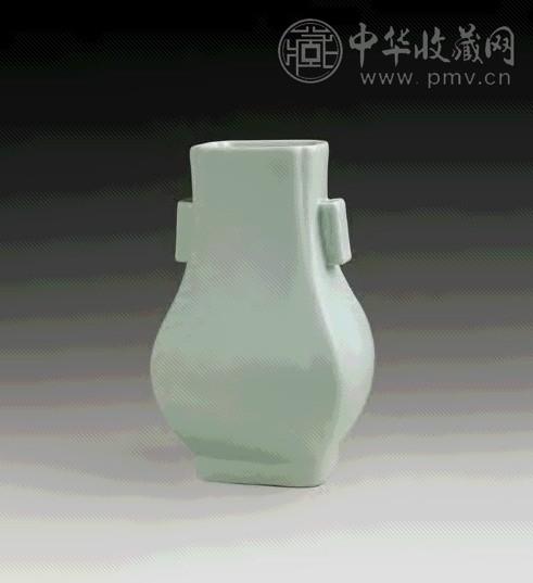 清光绪 粉青釉穿带瓶