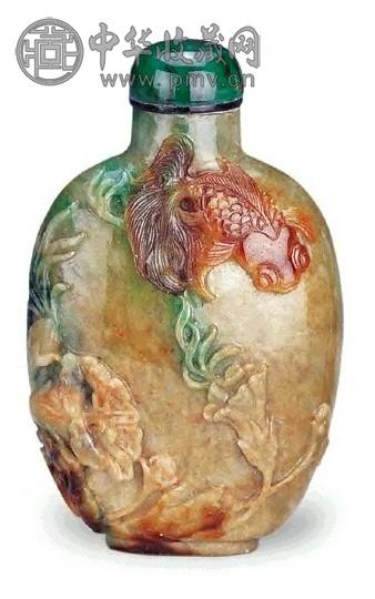 清 水晶雕竹节梅花纹烟壶