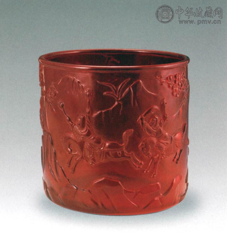 清乾隆 红料刀马人笔筒