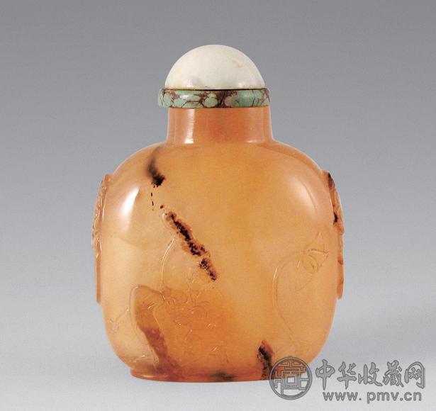 清 玛瑙巧做荷花纹烟壶