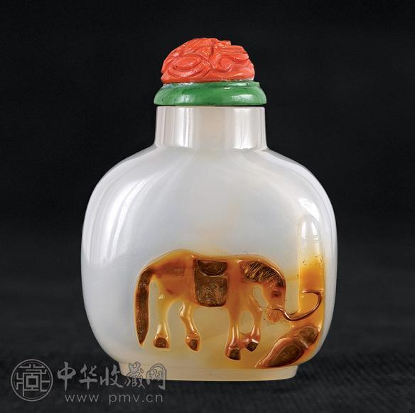 十九世纪 白玉雕马纹鼻烟壶