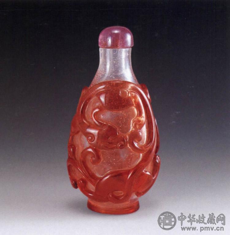 清中期 套红料鞴纹鼻烟壶