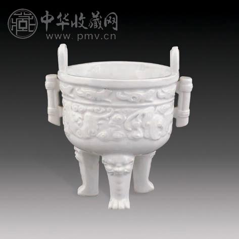 清 建瓷三足炉