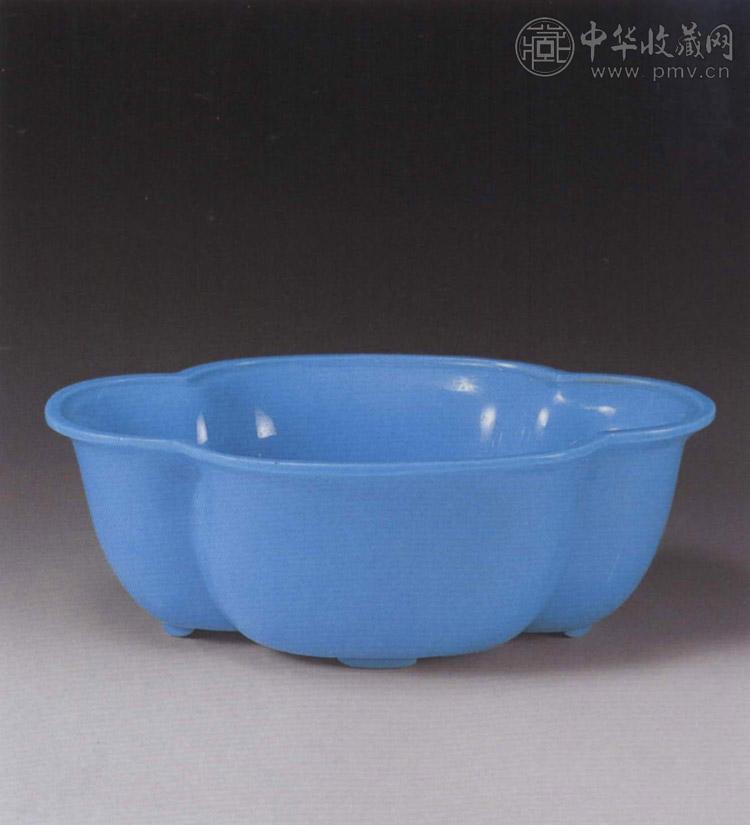 清乾隆 蓝料海棠式水仙盆
