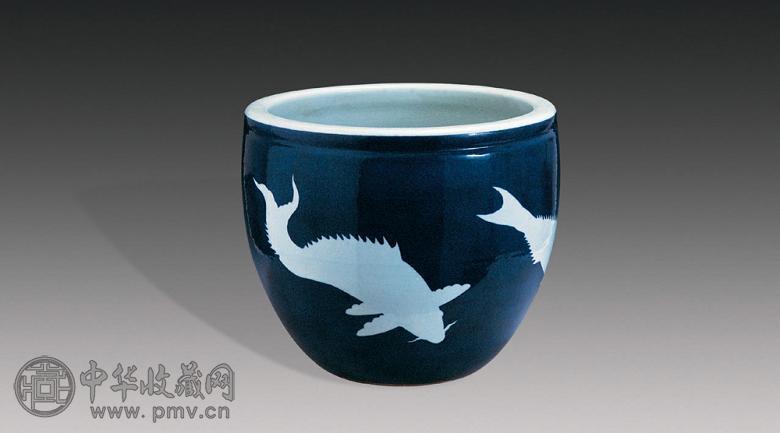 清 洒兰留白鱼纹画缸