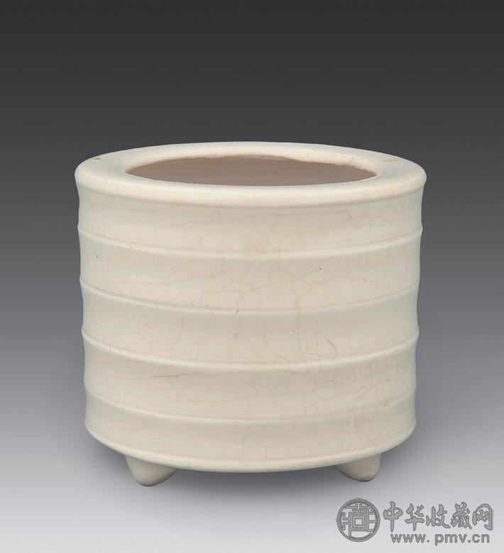 清初 德化瓷弦纹炉