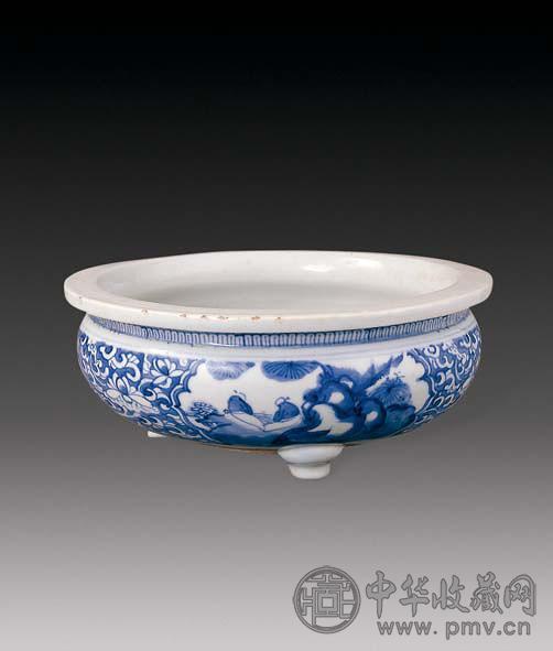 中国古玩　康熙年製 人物　風景　青花　染付　花入　中国美術 清代 明代 清朝期 清康熙青花開光人物故事圖花觚| Chinese Art | 2025 | Sotheby's